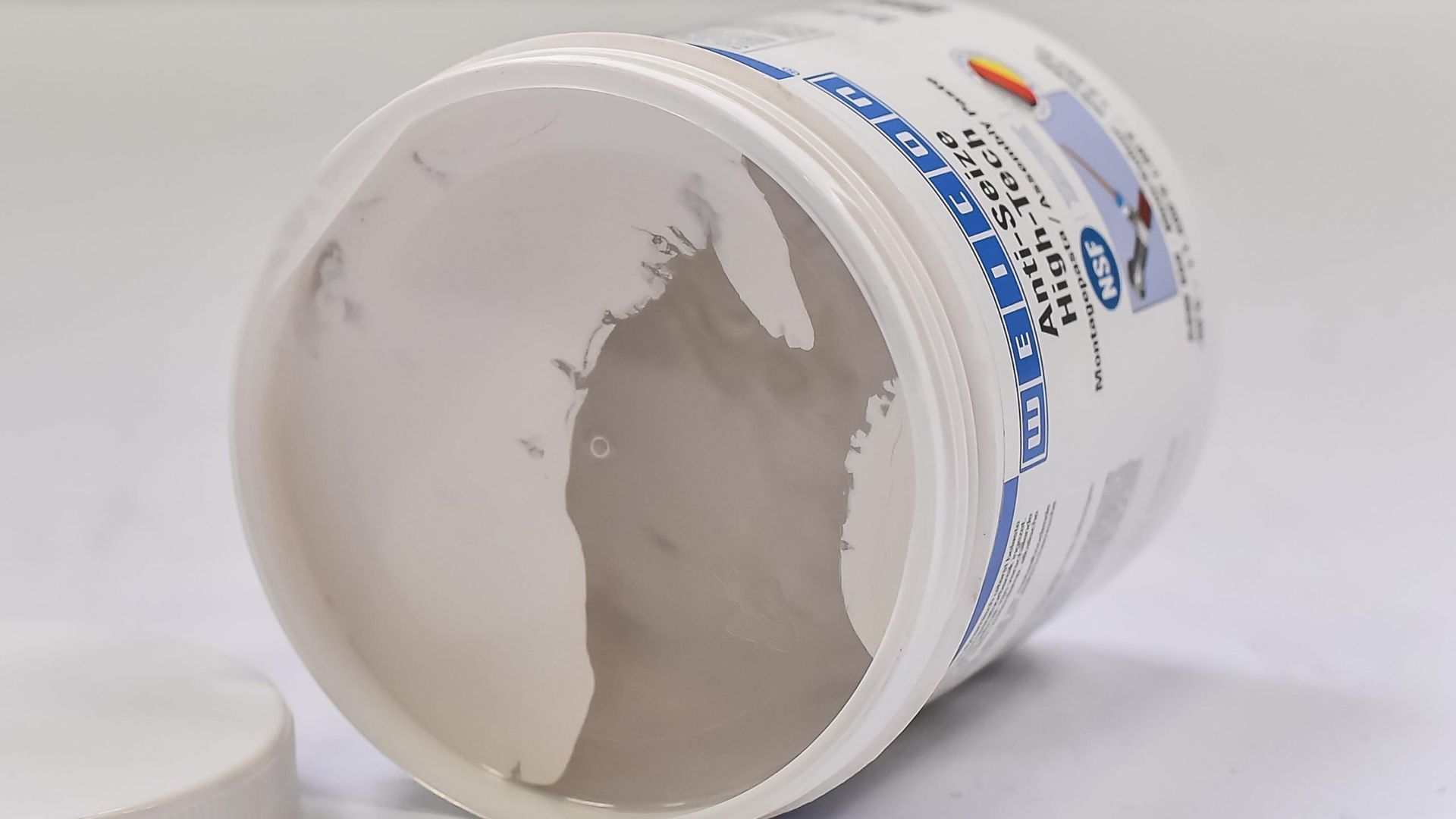 Assembly paste