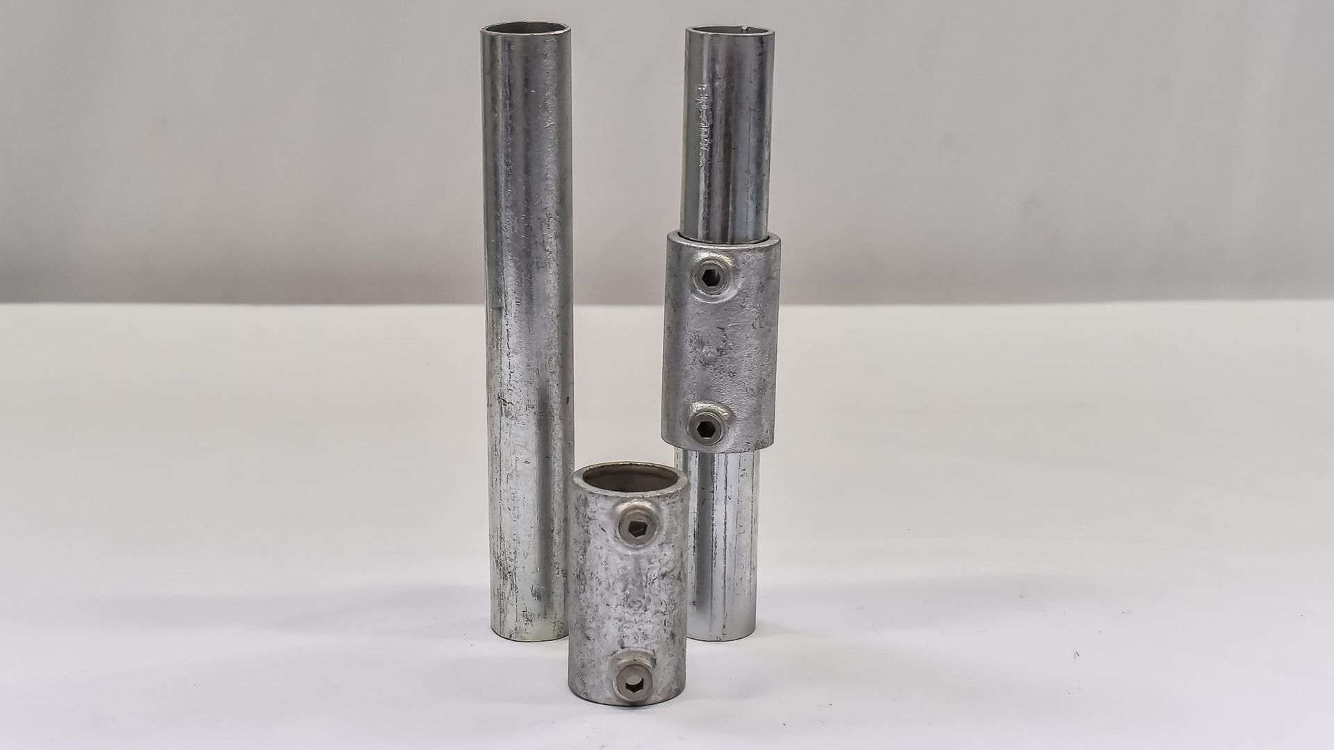 Coupling piece volant pipe