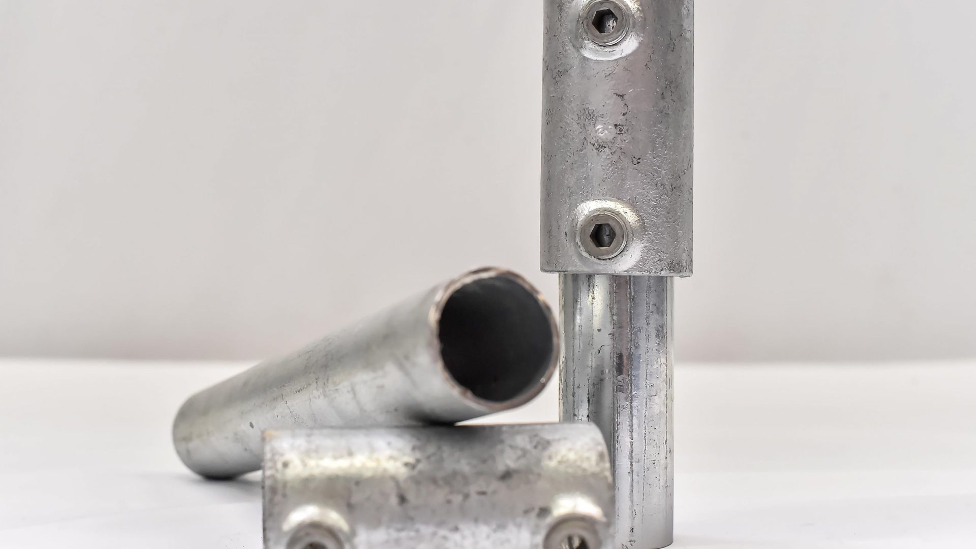 Coupling piece volant pipe